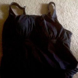 Landsend swim top plus size 24 like new
